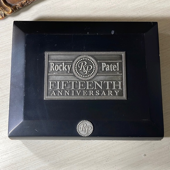 Rocky Patel Fifteenth Anniversary Box - Picture 1 of 6